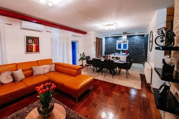 Design Villa, 5 Yatak Odası, Kişiye Özel Havuzlu, Bahçe Manzaralı
