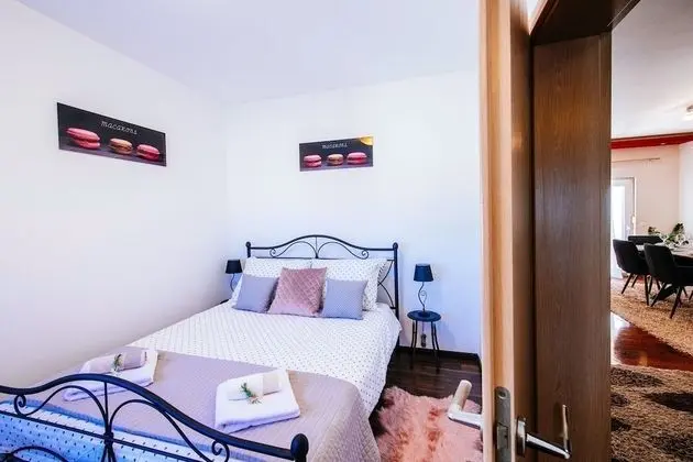 Design Villa, 5 Yatak Odası, Kişiye Özel Havuzlu, Bahçe Manzaralı