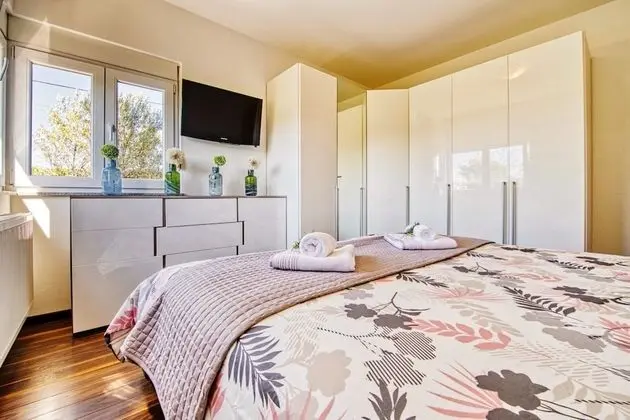 Design Villa, 5 Yatak Odası, Kişiye Özel Havuzlu, Bahçe Manzaralı