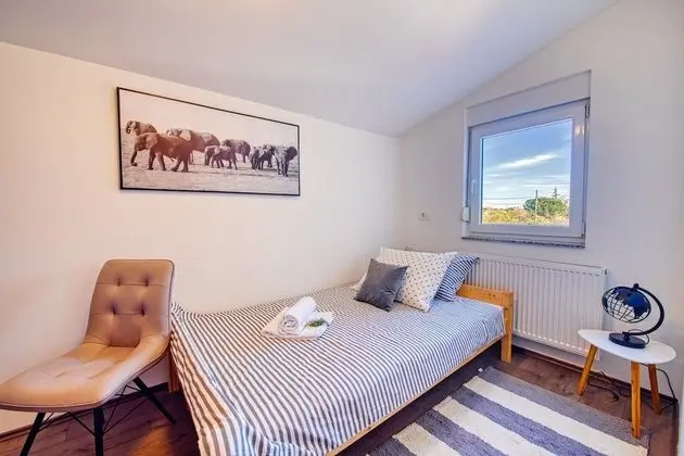 Design Villa, 5 Yatak Odası, Kişiye Özel Havuzlu, Bahçe Manzaralı