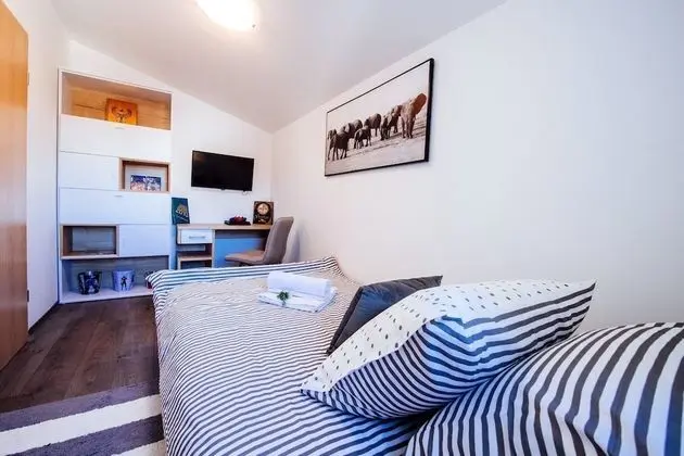 Design Villa, 5 Yatak Odası, Kişiye Özel Havuzlu, Bahçe Manzaralı