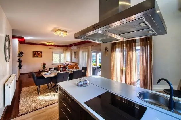Design Villa, 5 Yatak Odası, Kişiye Özel Havuzlu, Bahçe Manzaralı