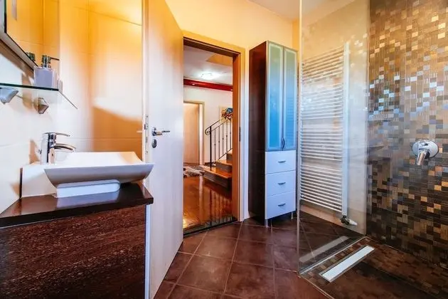 Design Villa, 5 Yatak Odası, Kişiye Özel Havuzlu, Bahçe Manzaralı