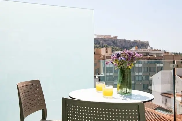 Superior Triple Room Acropolis View