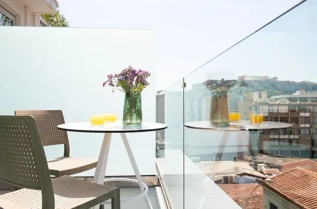 Superior Triple Room Acropolis View