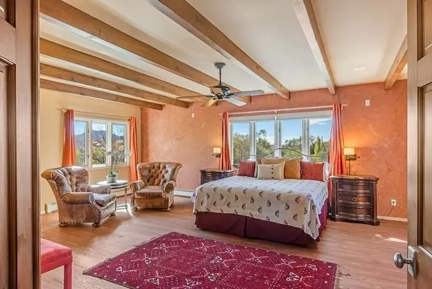 Ev (Encantada - Spacious and Luxurious Ho)
