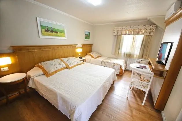 Deluxe Üç Kişilik Oda