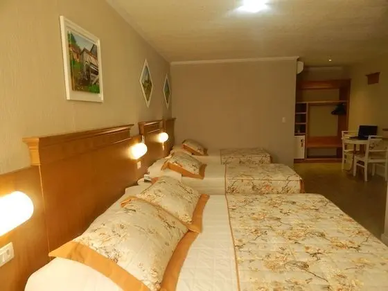 Deluxe Üç Kişilik Oda, 3 Tek Kişilik Yatak