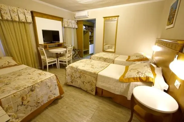 Deluxe Üç Kişilik Oda, 3 Tek Kişilik Yatak