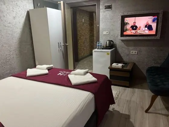 Aile Odası, Sokak Manzaralı, 1. Kat