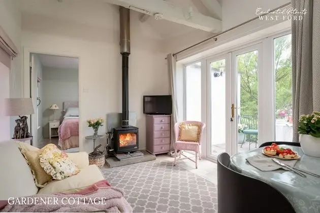 Signature Kır Evi, Özel Banyo (Gardener Cottage)