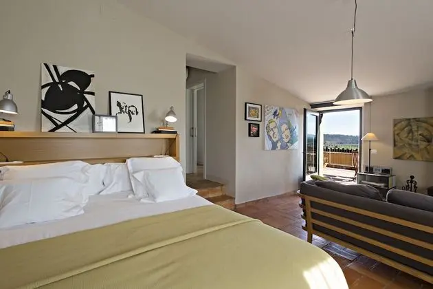 Romantic Süit, Teras