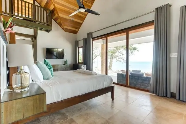 Luxury Suite, Private Pool (Private Island 26 people, 7 bedrooms-7 private bathrooms-1 public bath)