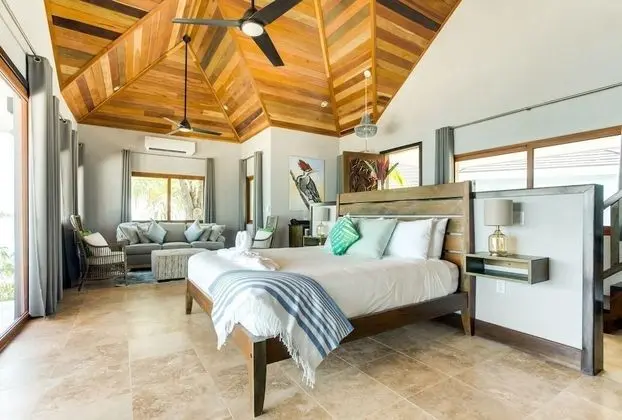 Luxury Suite, Private Pool (Private Island 26 people, 7 bedrooms-7 private bathrooms-1 public bath)