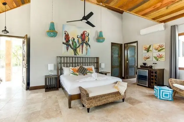 Luxury Suite, Private Pool (Private Island 26 people, 7 bedrooms-7 private bathrooms-1 public bath)