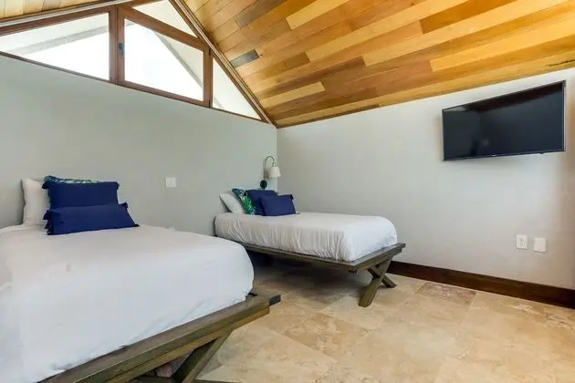 Luxury Suite, Private Pool (Private Island 26 people, 7 bedrooms-7 private bathrooms-1 public bath)