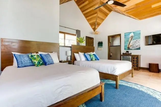 Luxury Suite, Private Pool (Private Island 26 people, 7 bedrooms-7 private bathrooms-1 public bath)