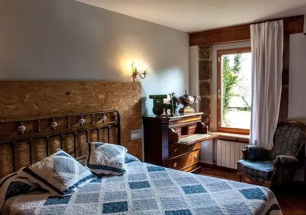 Üç Kişilik Oda