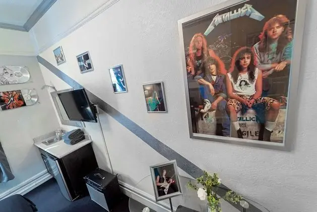 Deluxe Tek Büyük Yataklı Oda, Ortak Banyo