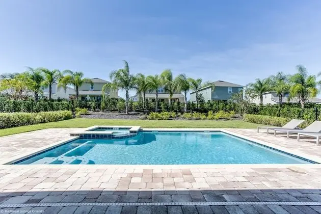 8 Bedroom Vacation Home with Pool (2114)
