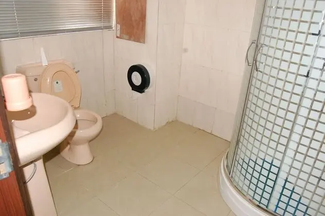 Economy Tek Büyük Yataklı Oda