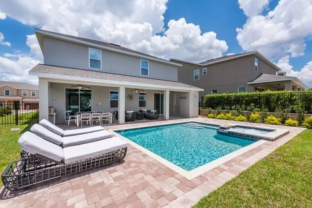 Ev Eight Bedrooms With Private Pool