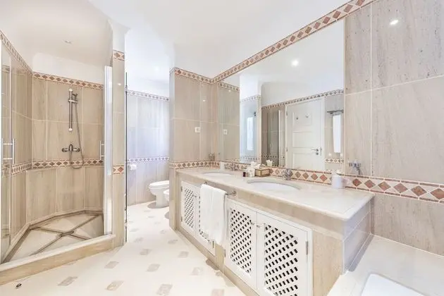 Apart Daire, 3 Yatak Odası (2 double beds and 2 twin beds)