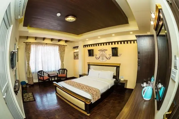 Deluxe Tek Büyük Yataklı Oda