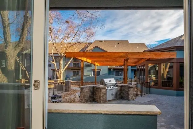 Oda, 1 En Büyük (King) Boy Yatak, Havuz Kenarı