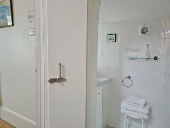 Tek Büyük veya İki Ayrı Yataklı Oda, Özel Banyo (Room 1)