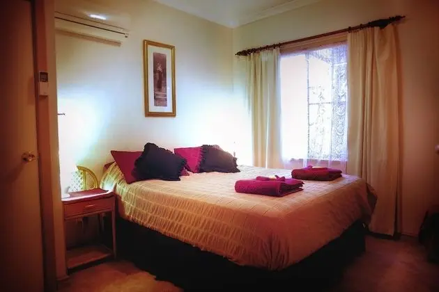 Standard Süit, 1 Yatak Odası, Sigara İçilmez, Mutfak (6 Maroon Room)