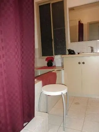 Standard Süit, 1 Yatak Odası, Sigara İçilmez, Mutfak (6 Maroon Room)