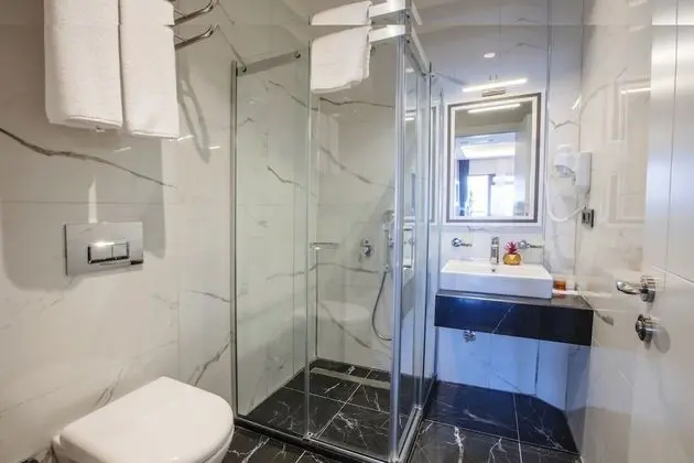 Deluxe Tek Büyük veya İki Ayrı Yataklı Oda, 1 Yatak Odası, Deniz Manzaralı, Denize Bakan