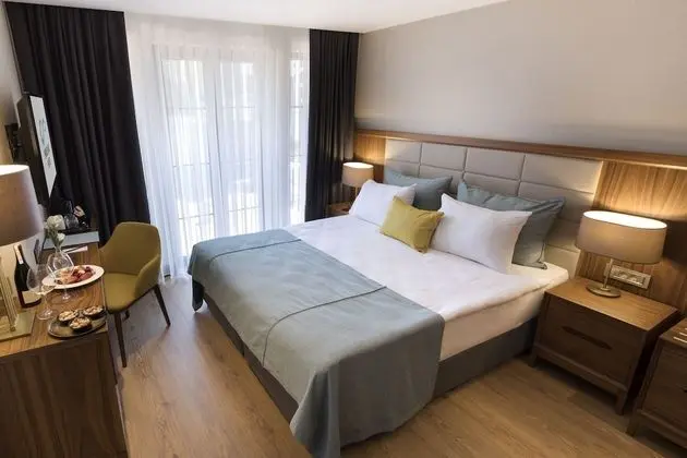 Standard Tek Büyük veya İki Ayrı Yataklı Oda