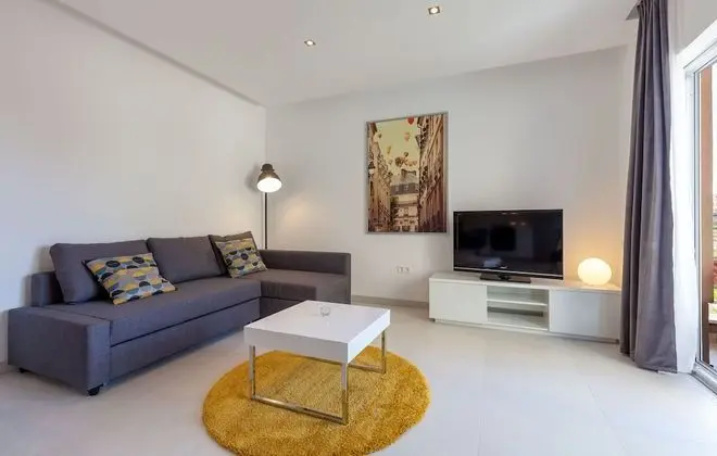 Family Apart Daire, 1 Yatak Odası, Havuz Manzaralı, Avlu