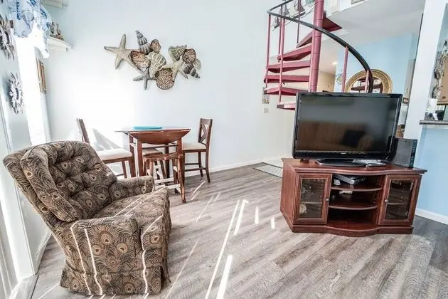 Daire, 2 Yatak Odası, Havuz Manzaralı (E18)