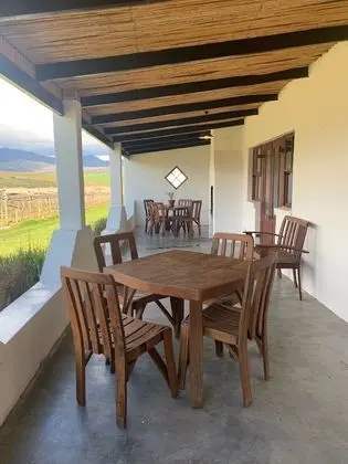 Standard Kır Evi, 3 Yatak Odası, Üzüm Asması Manzaralı