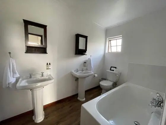 Standard Kır Evi, 3 Yatak Odası, Üzüm Asması Manzaralı