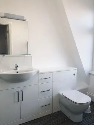 Tek Büyük Yataklı Oda, 1 Çift Kişilik Yatak