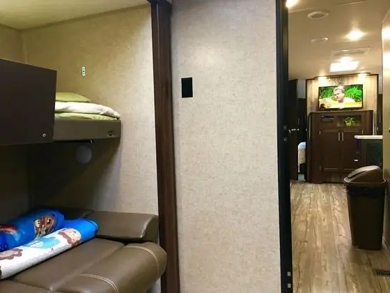 Family Karavan, 2 Yatak Odası, Park Manzaralı