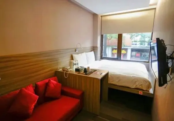 Standard Tek Büyük Yataklı Oda