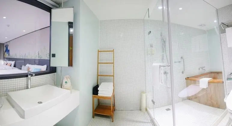 Deluxe Dört Kişilik Oda