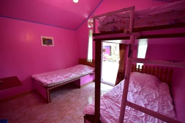 Üç Kişilik Oda