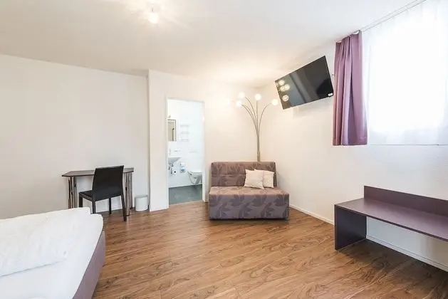 Comfort Tek Büyük Yataklı Oda