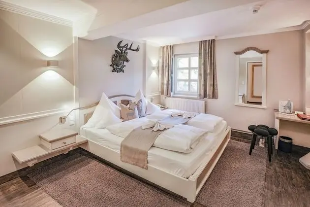 Classic Tek Büyük Yataklı Oda