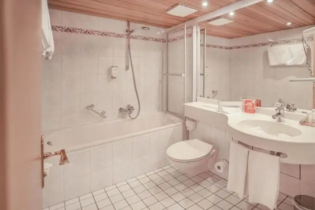 Classic Tek Büyük Yataklı Oda