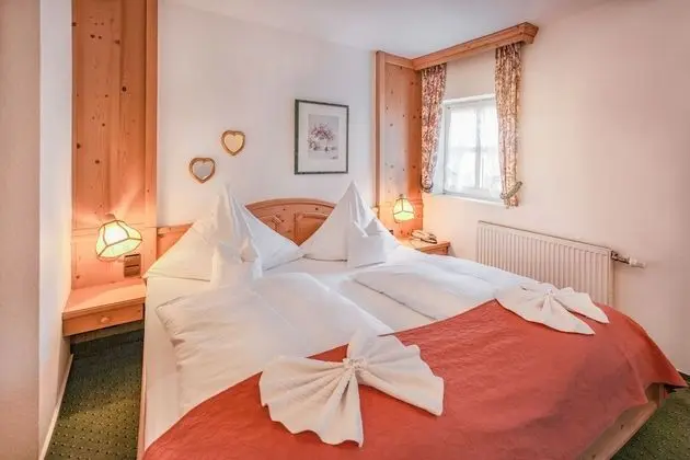 Classic Tek Büyük Yataklı Oda