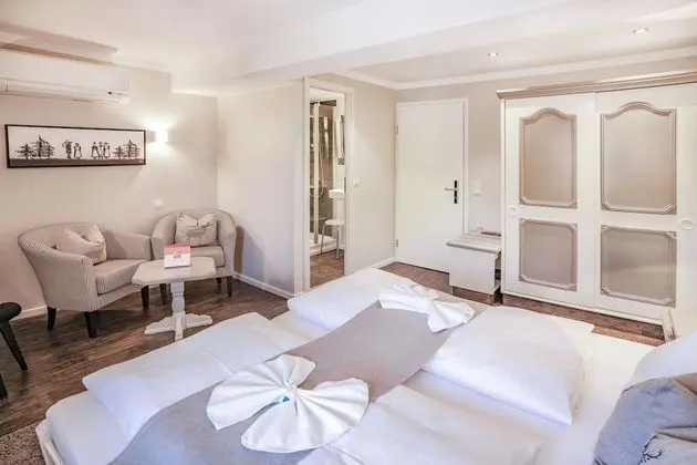 Classic Tek Büyük Yataklı Oda