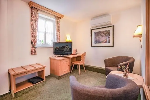 Classic Tek Büyük Yataklı Oda