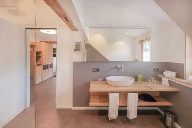 Comfort Tek Büyük Yataklı Oda